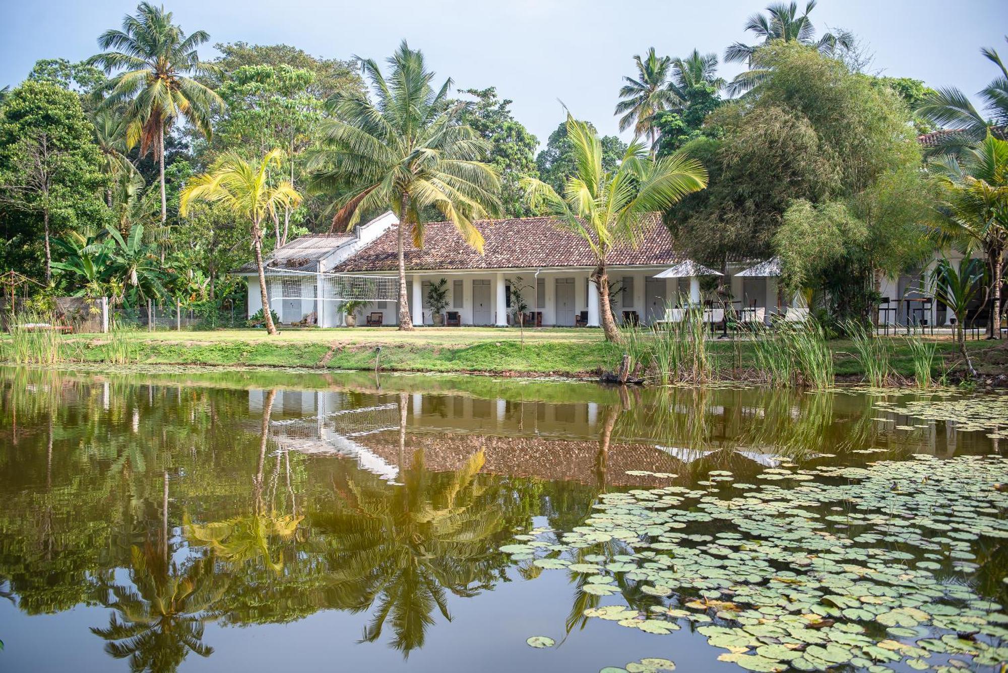 Bed and Breakfast Good Story At Nirbana Island Ахангама Экстерьер фото